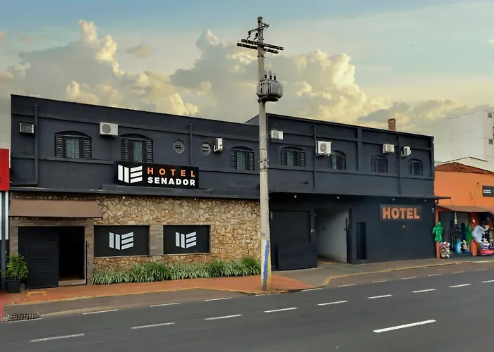 Hotel Senador